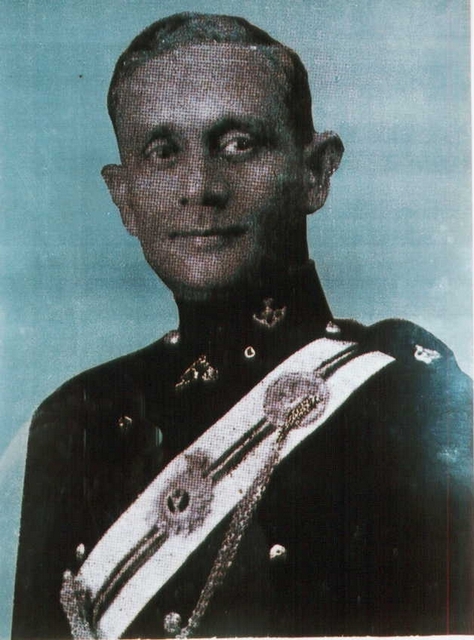 File:Major E A Perusinghe.jpg
